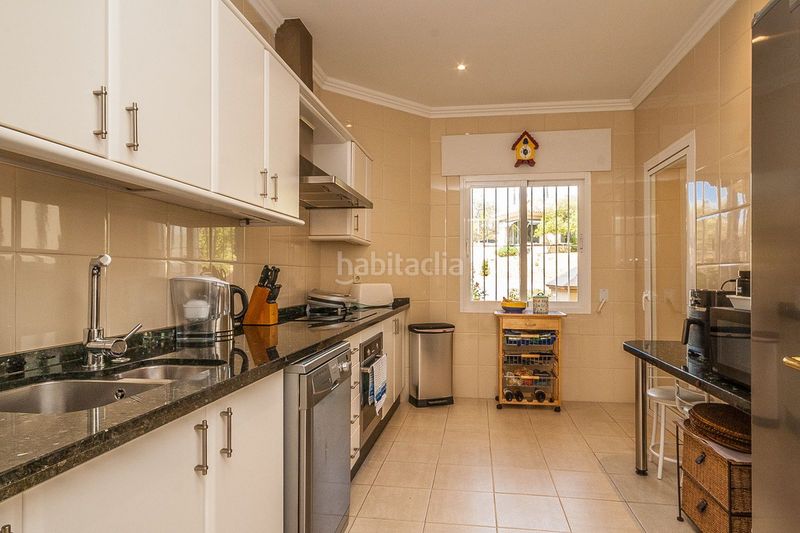 Foto 7a8194fc-5144-4795-b5e0-481637594267. Piso en Elviria Marbella