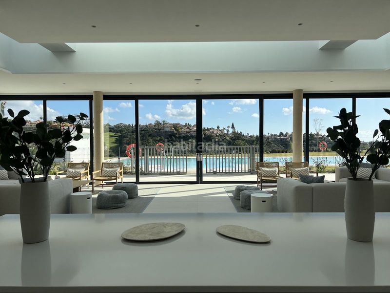 Foto 6d0915fe-d4da-4d2a-bd94-fa115cb1d542. Pis amb aparcament a Los Monteros Marbella