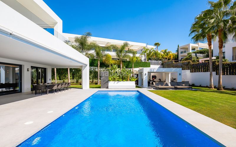 Foto 0101beed-1b2c-4347-ad1c-149d4f93733a. Casa adossada a Las Brisas Marbella