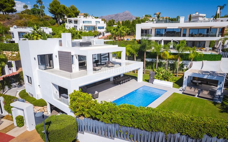 Foto 9882a07a-d554-405e-945f-56f0b34845ca. Casa adossada a Las Brisas Marbella
