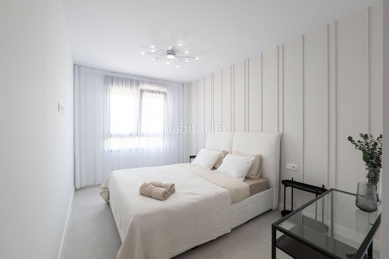 Foto f65f1df2-9650-43e5-aae5-01bb15a84949. Pis a Centro Estepona