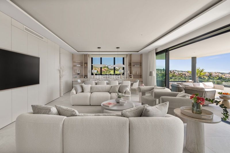 Foto 13b1925f-d643-4360-be02-443ba0ad1958. Piso en Los Monteros Marbella