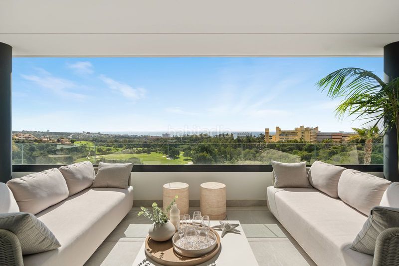 Foto c805a3d9-1468-4644-ba3b-522a8ec74be7. Piso en Los Monteros Marbella