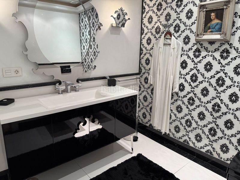 Foto 2bd31d8e-803f-4cdb-a3de-3afe36f27205. Pis a Puerto Banús Marbella