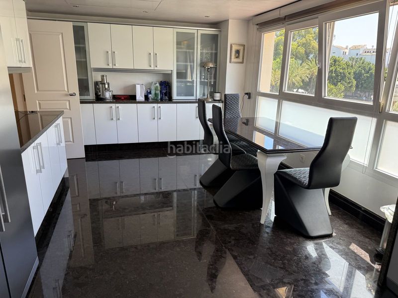 Foto 857270ab-5579-4b4b-96d8-9b01ed0ffca1. Pis a Puerto Banús Marbella