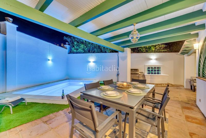 Foto 2b2ffc96-b677-4fe0-b8a4-b4ccec1757b7. Casa adossada amb aparcament a Las Brisas Marbella