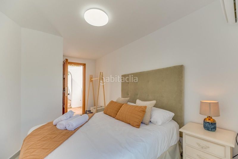 Foto 893867fb-7f0d-4c81-afd6-d470dabaf16b. Casa adossada amb aparcament a Las Brisas Marbella