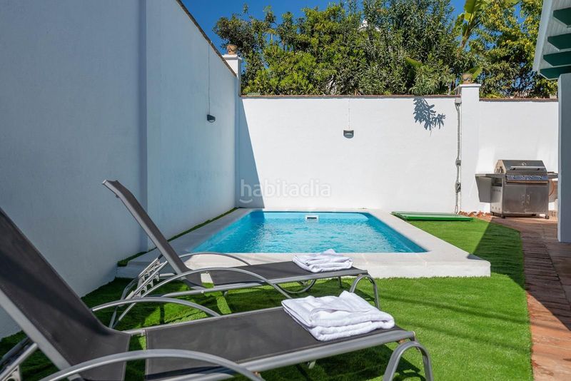 Foto 9be92ef1-07d5-453c-877e-4c3563f600d3. Casa adossada amb aparcament a Las Brisas Marbella