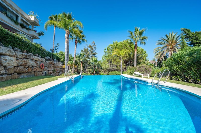 Foto ade963d9-9c06-4382-b0c7-ed5143262ad2. Piso en La Carolina - Guadalpín Marbella