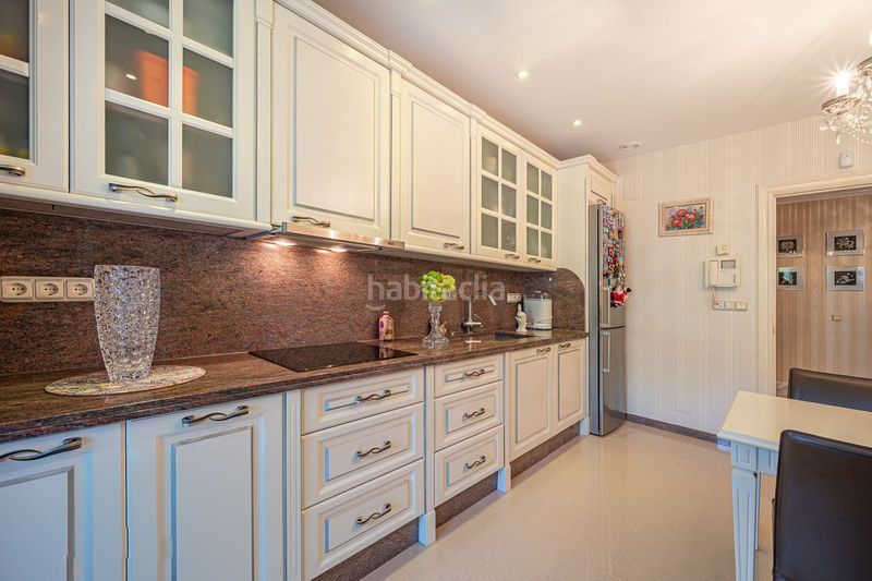 Foto cfbd4147-34dd-4085-b711-bbbff143302e. Piso en La Carolina - Guadalpín Marbella