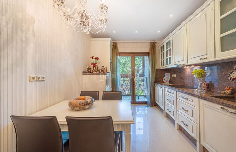 Foto ec053769-68f2-4cde-ab85-01f4d011dcb9. Piso en La Carolina - Guadalpín Marbella