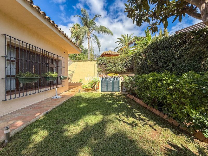Foto 87886e35-8c22-485e-a1e0-784d80c7db60. Casa adossada a Sierra Blanca Marbella