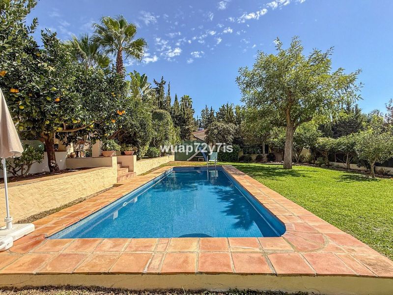 Foto ffda4e39-46a7-4919-a55c-3cc8b676009e. Casa adossada a Sierra Blanca Marbella