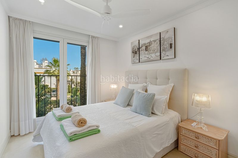 Foto 25bc23f5-b484-4781-8b4d-b28860782eda. Pis a La Carolina - Guadalpín Marbella