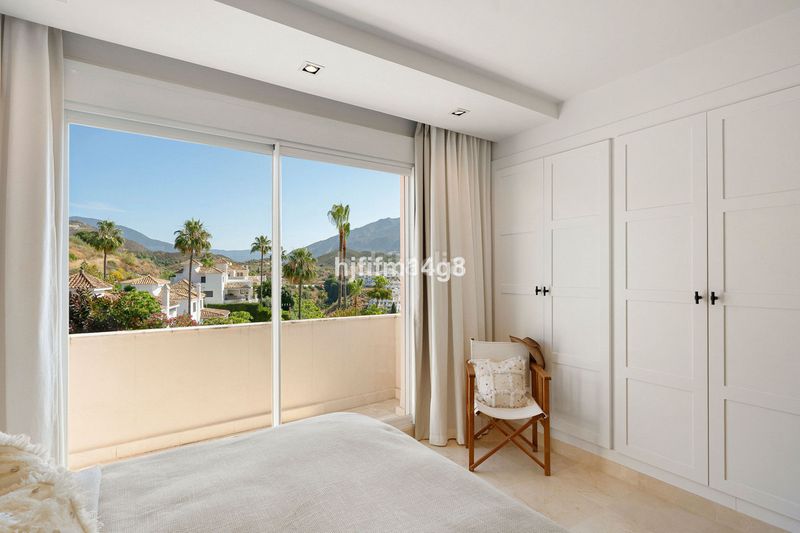 Foto e1d3d65f-80bb-426c-8dc7-b136869adab0. Piso en Las Brisas Marbella