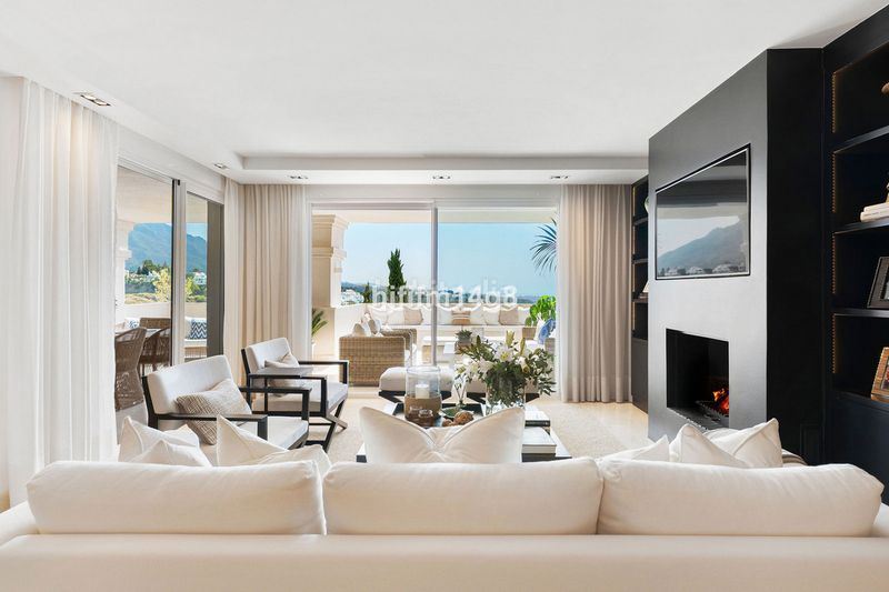 Foto f0ec2b99-7053-4b1c-91f2-a65f4c1da1f6. Piso en Las Brisas Marbella