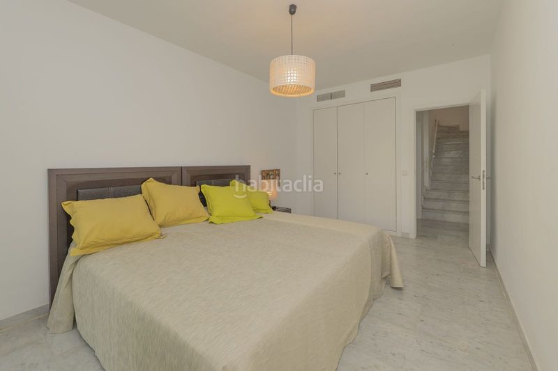 Foto 9d6dee44-9bfd-4fb7-bb5b-321481161e85. Casa adosada en bahía de Marbella Marbella