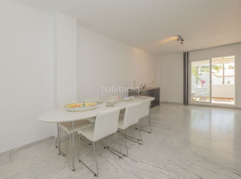Foto bf1693ad-ae3a-433b-a8a6-4987e4622dc2. Casa adosada en bahía de Marbella Marbella