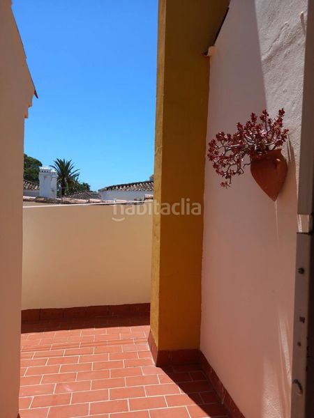 Foto 0ecf16d0-a666-4fbf-a622-48c32715fe2c. Casa adossada a Centro Estepona