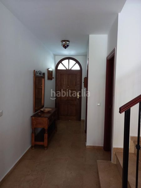 Foto 537dc3ab-95f4-46da-b372-1ced6f00d011. Casa adossada a Centro Estepona