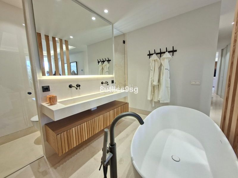 Foto a25378bb-ebc9-49fb-854d-a7c309e161c3. Piso en Aloha Marbella