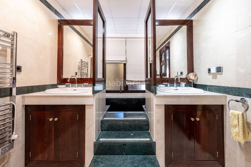 Foto 36d60c5a-e3cd-4e3f-befb-6225aaaafe57. Pis a Puerto Banús Marbella