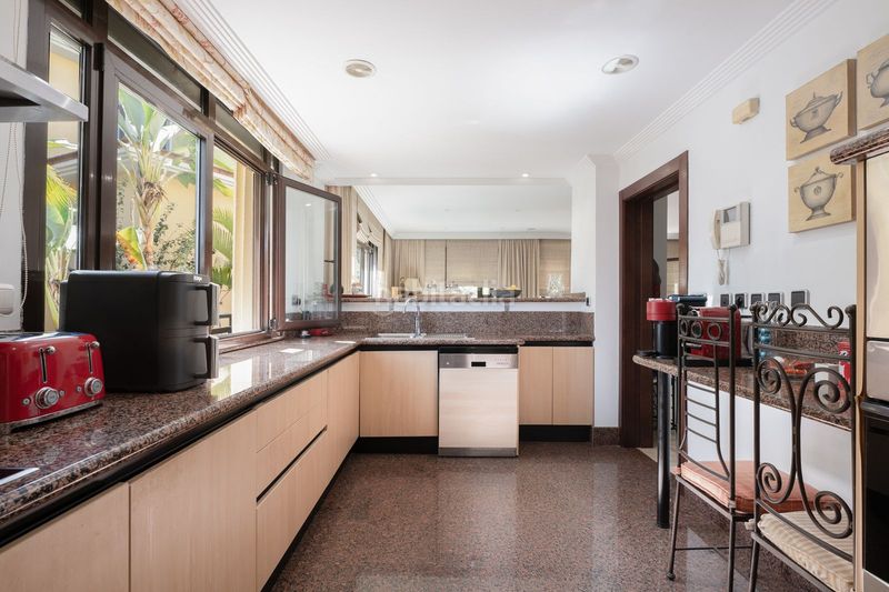 Foto 7edd6665-fc29-465c-9602-a393986ffca5. Pis a Puerto Banús Marbella