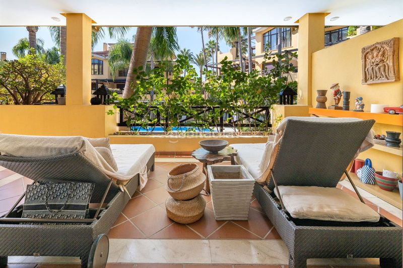 Foto b62bed28-35e1-4209-9f68-68878ee763ea. Pis a Puerto Banús Marbella