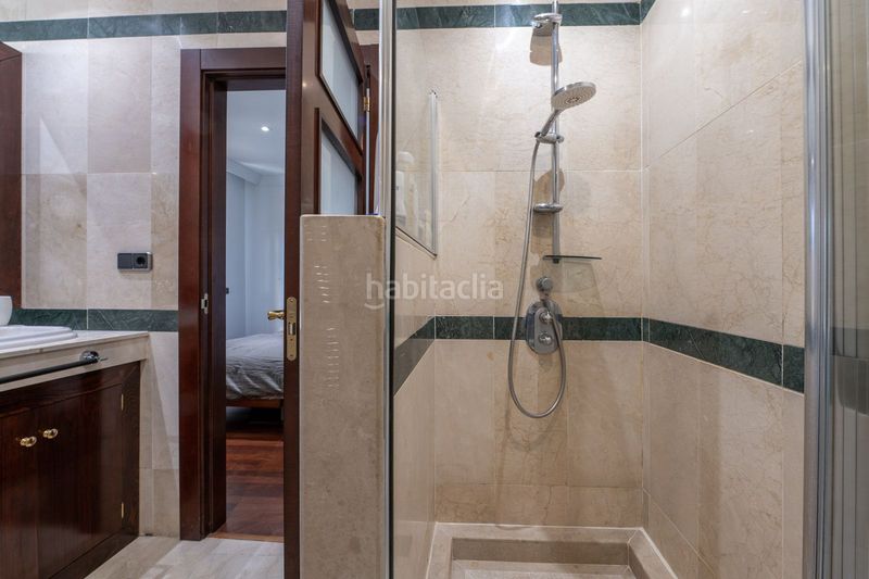 Foto cdd0d9a9-2a48-4105-b62c-fefb012f574a. Pis a Puerto Banús Marbella