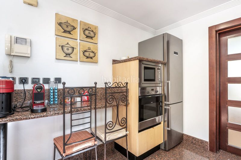 Foto ee24c7df-f785-450b-bdad-7ff1a8a2725b. Pis a Puerto Banús Marbella