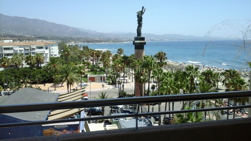Foto aa63f4a8-bd98-4614-a122-3e7d63977edc. Pis a Puerto Banús Marbella