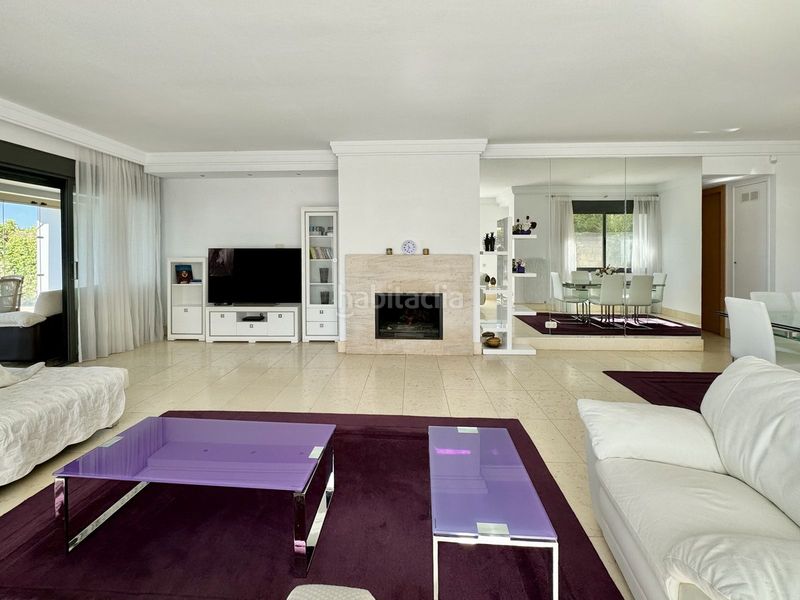 Foto d8c1fda7-93ca-4725-9987-ba42288bc39f. Pis a Alto de los Monteros Marbella