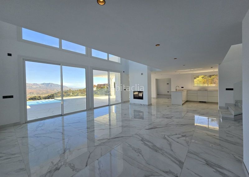 Foto 0b560803-6ba8-49d0-9d06-74713832d605. Casa adosada en La Mairena Ojén