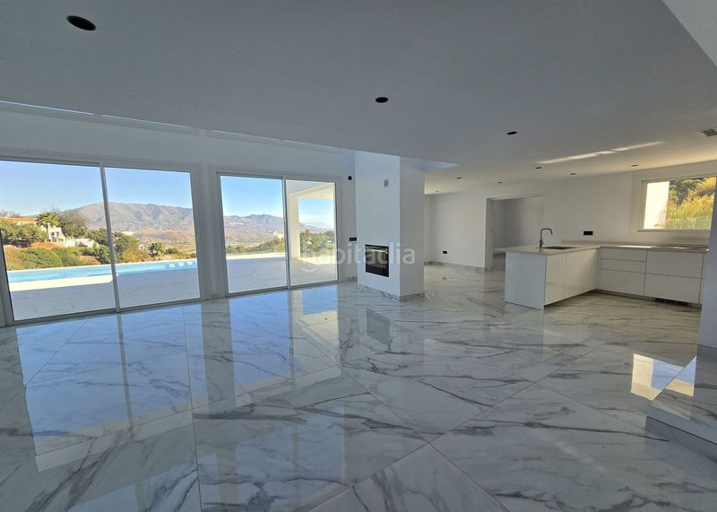 Foto 555c88c5-4c43-4e27-8d99-3d12a5547aa8. Casa adosada en La Mairena Ojén