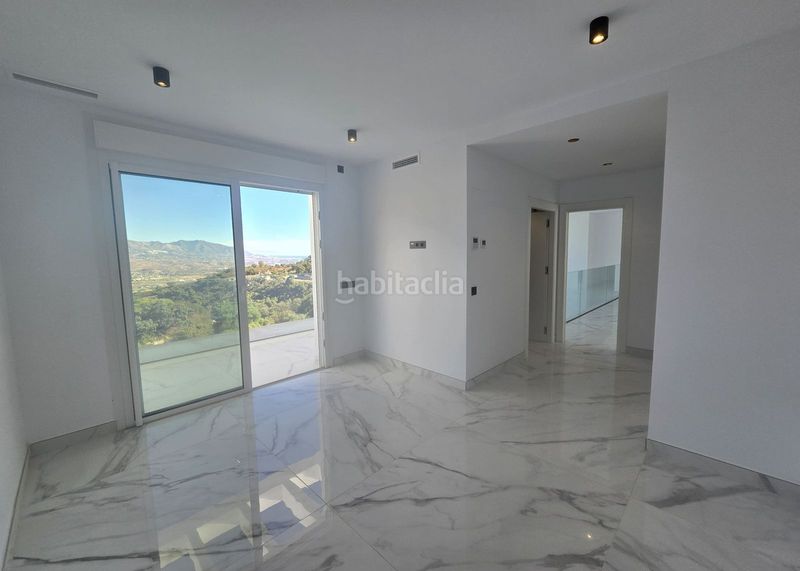 Foto cdaa6309-5dbf-45bc-bbdb-c136e86c3775. Casa adosada en La Mairena Ojén