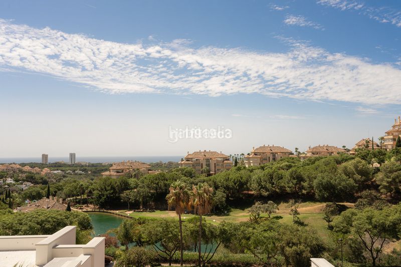 Foto 362ebbb5-1bd2-447c-9baf-54c2f33a5860. Pis a Elviria Marbella
