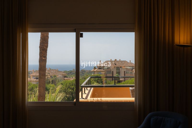 Foto 436475e7-abb7-444a-bac2-bc3593874f09. Pis a Elviria Marbella