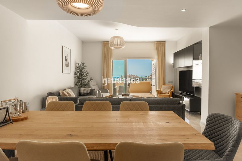 Foto ac18283c-bdfe-4679-a4ce-ca6af94d51ae. Pis a Elviria Marbella