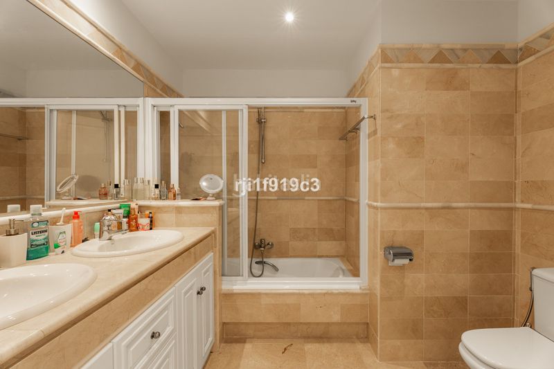 Foto bbc6cf61-5549-4f5f-aef9-4f265ae2fe98. Pis a Elviria Marbella