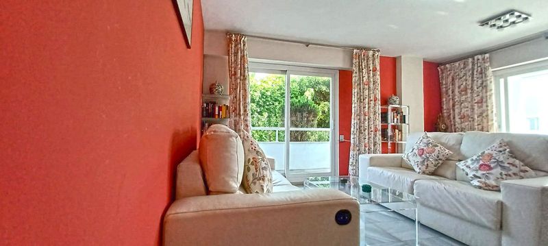 Foto abd727fe-48ea-41b2-a011-16c868d2688c. Piso en Casco Antiguo Marbella