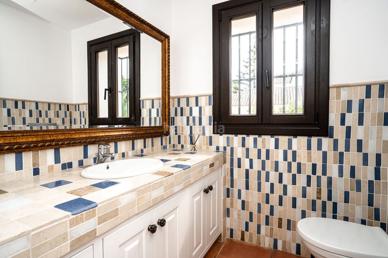 Foto a707ab7e-b4a3-4ec4-bf9a-1394d98cf05d. Casa adosada en Guadalmina Baja Marbella