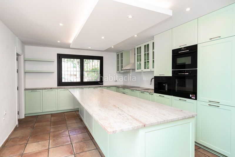 Foto fbb52481-cead-4766-ace7-d73f23dc3f0b. Casa adosada en Guadalmina Baja Marbella