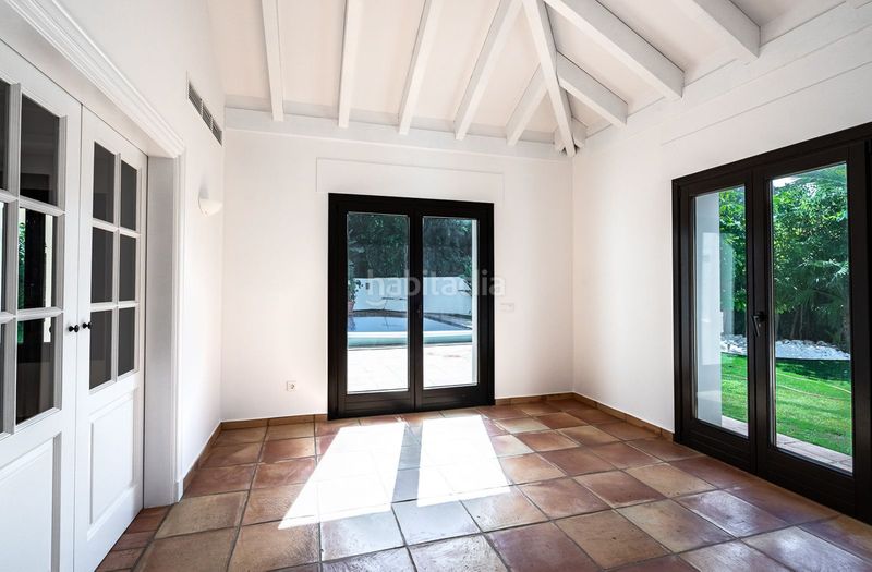 Foto 1945b737-8a76-4090-90cb-70479eb0f87e. Casa adossada amb aparcament a Guadalmina Baja Marbella