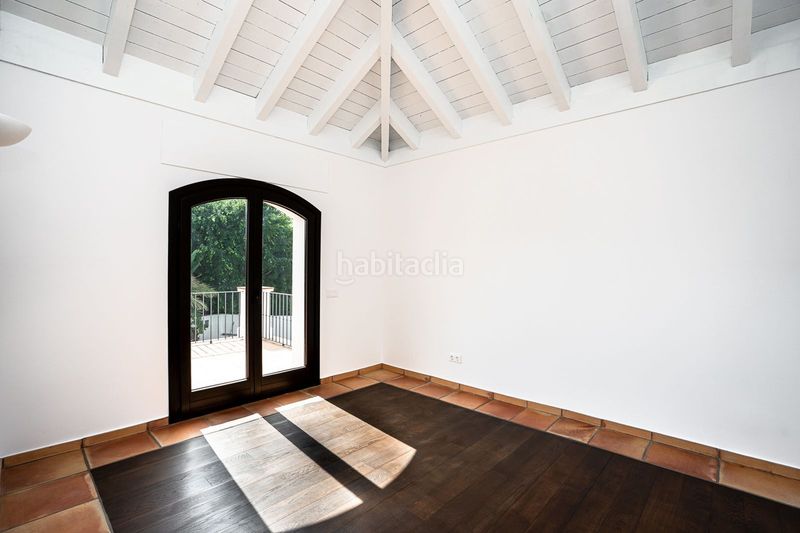 Foto b0c371dc-7221-4078-93ed-7de35dd16772. Casa adossada amb aparcament a Guadalmina Baja Marbella