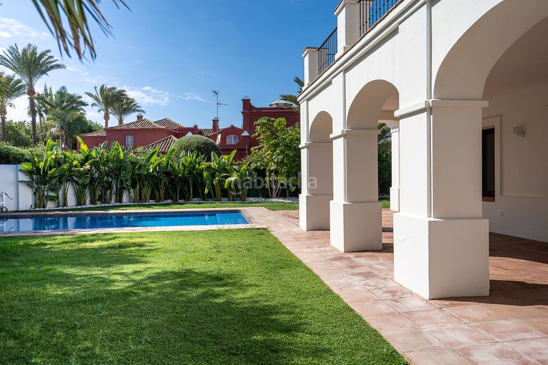 Foto c1345984-80ee-4343-81fa-e9634ca85892. Casa adossada amb aparcament a Guadalmina Baja Marbella