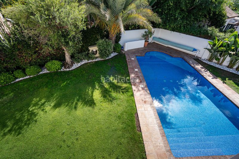 Foto dde341a3-8900-43e4-b468-cd30cf1de1cb. Casa adossada amb aparcament a Guadalmina Baja Marbella