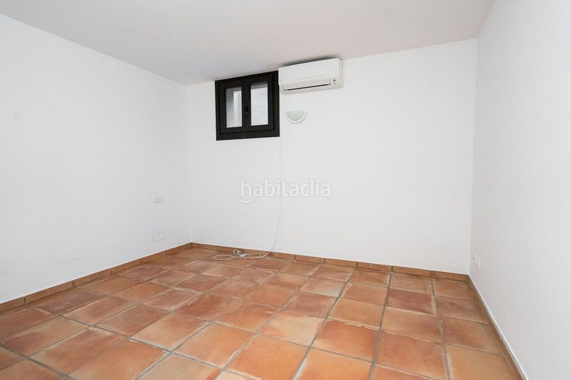 Foto e109e81d-ec9d-430c-aa43-b1f273b71eac. Casa adossada amb aparcament a Guadalmina Baja Marbella