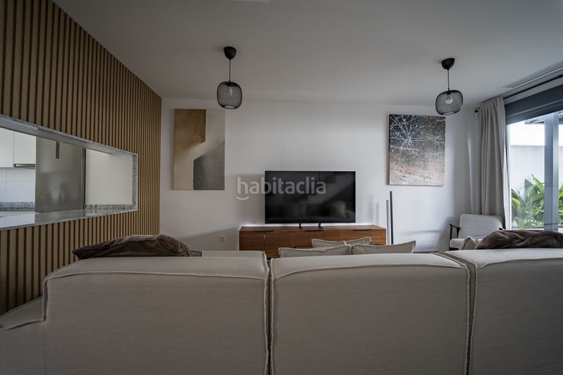 Foto 70b49548-1b4a-4127-bd4b-daec2a9d9867. Casa adossada a Cancelada Estepona