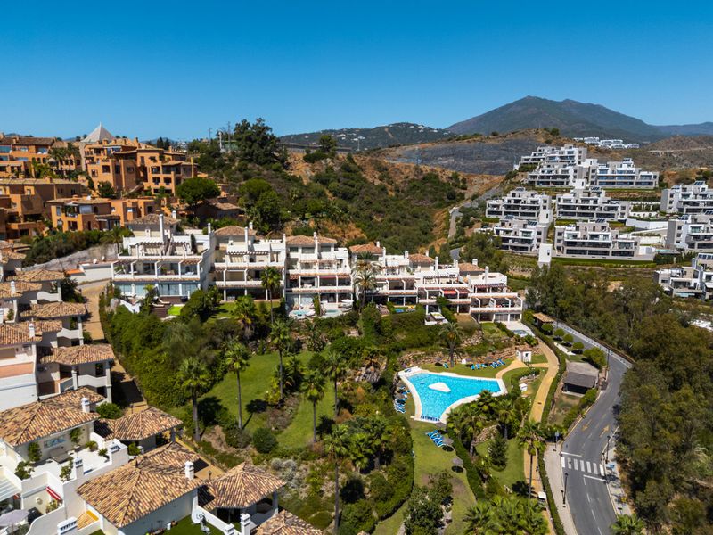 Foto aaa7e225-6e85-43d0-b73f-9447aba47ae7. Pis a Las Brisas Marbella