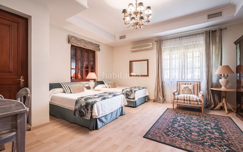 Foto 4c7fab81-0f0e-4fa4-a585-749a1a4a2952. Casa adossada a La Carolina - Guadalpín Marbella